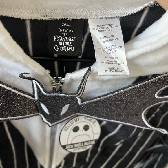 Jack Skellington Onesie - Picture 6 of 6